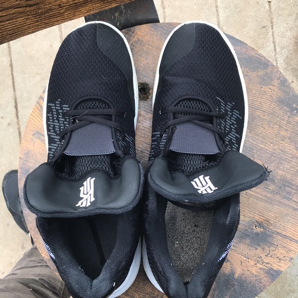 K.I ZOOMS - Picture 3 of 8